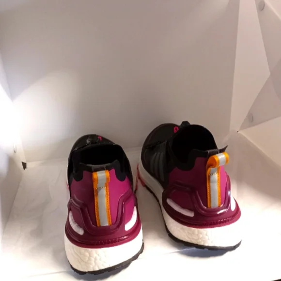 Women's Adidas Ultraboost 4.0 Running Shoes